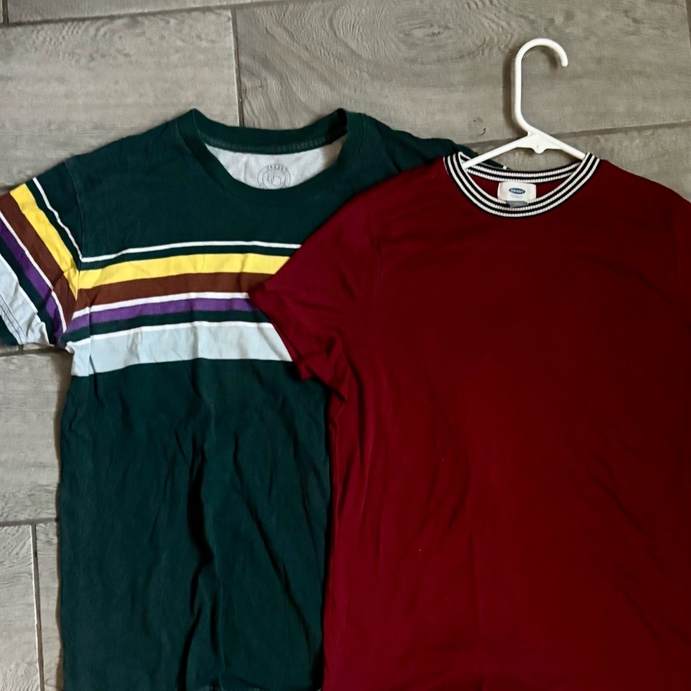 UO Old Navy T-shirt Bundle
